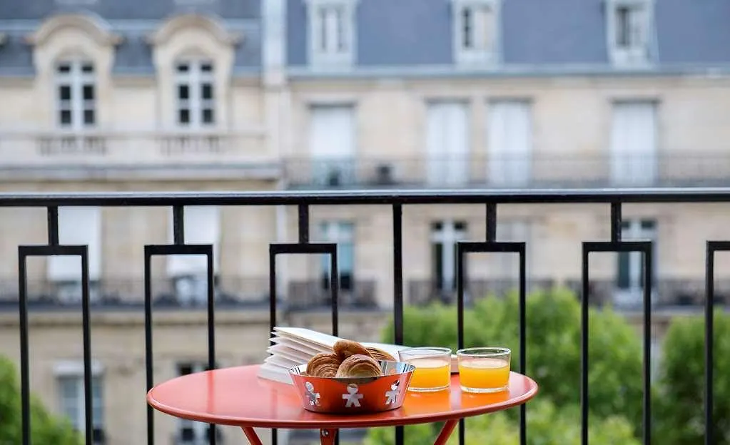 פריז Hotel Helzear Champs-Elysees