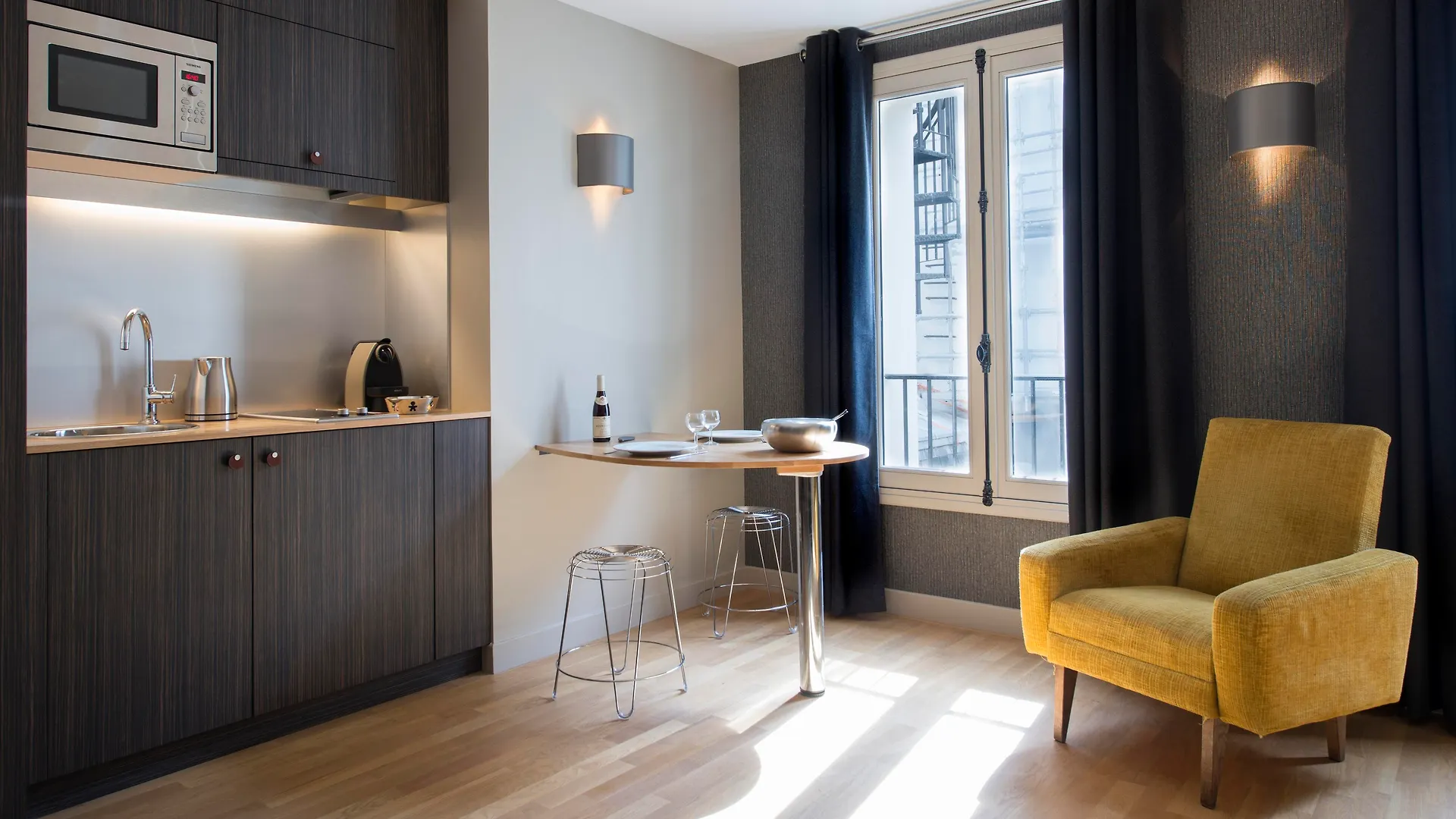פריז Hotel Helzear Champs-Elysees