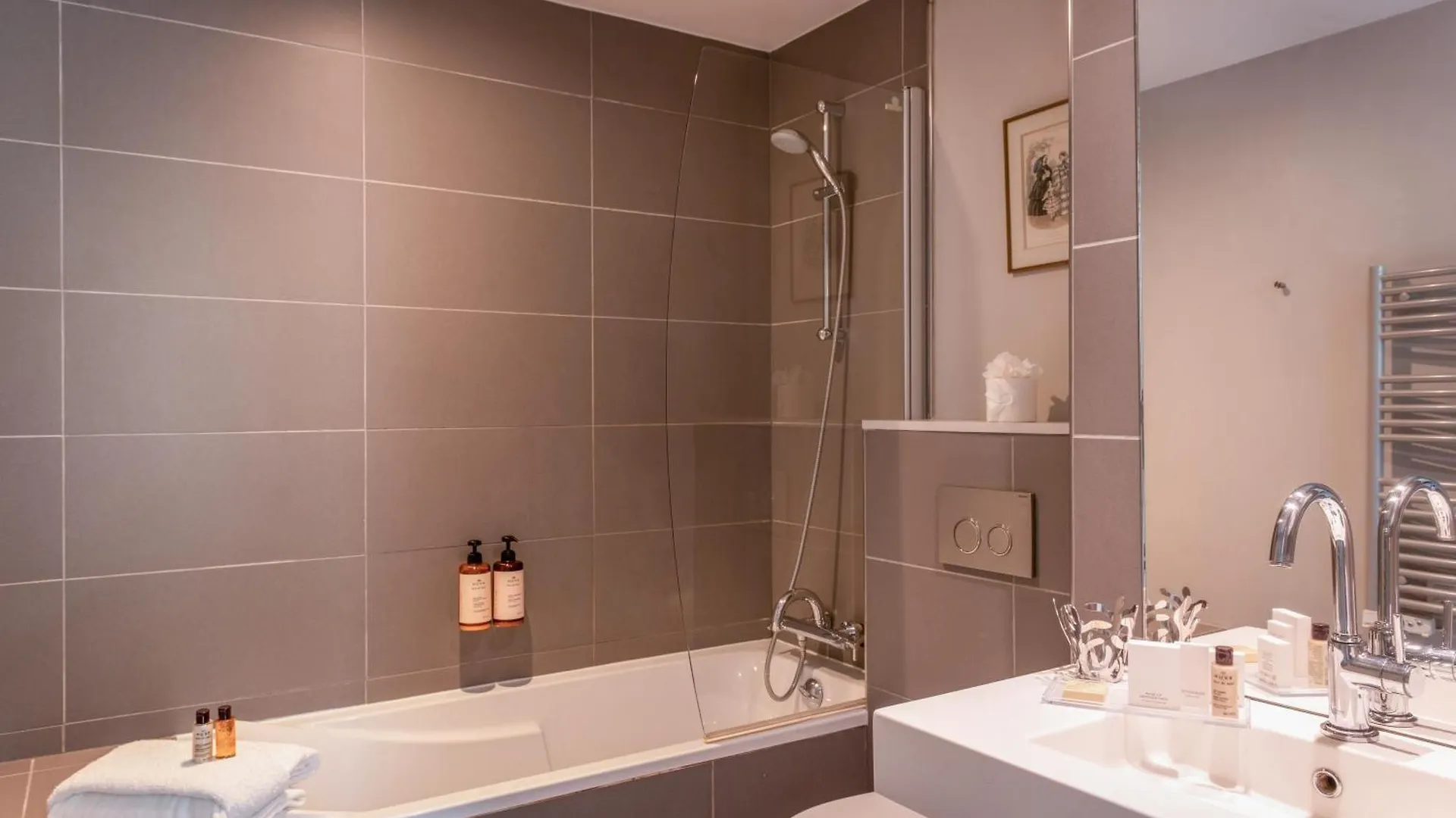פריז Hotel Helzear Champs-Elysees