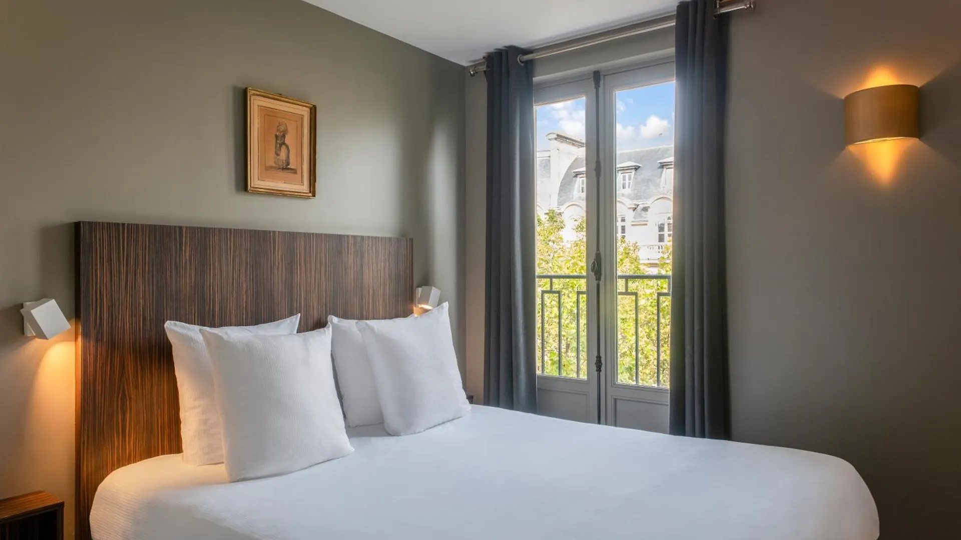 פריז Hotel Helzear Champs-Elysees
