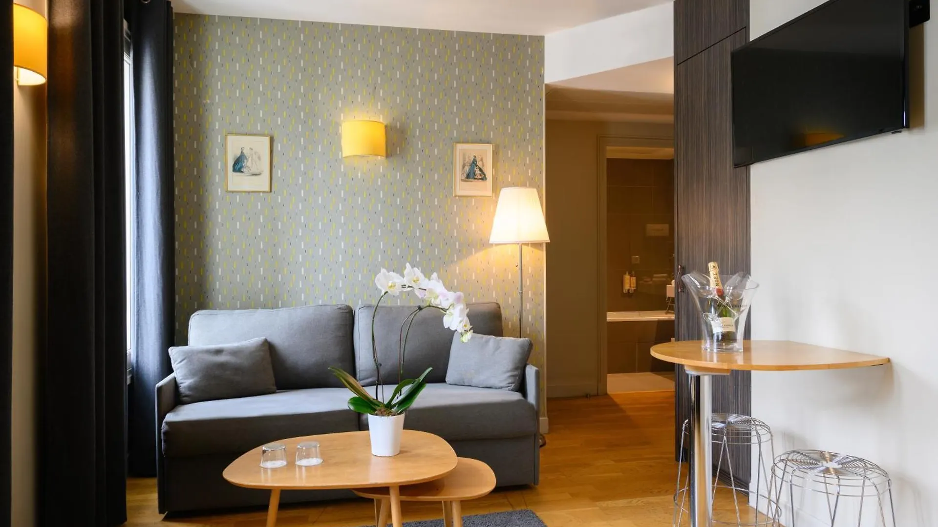 פריז Hotel Helzear Champs-Elysees
