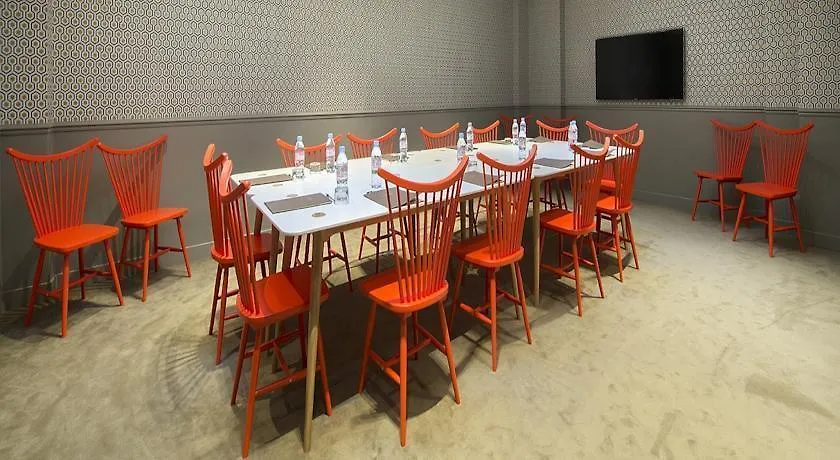 פריז Hotel Helzear Champs-Elysees